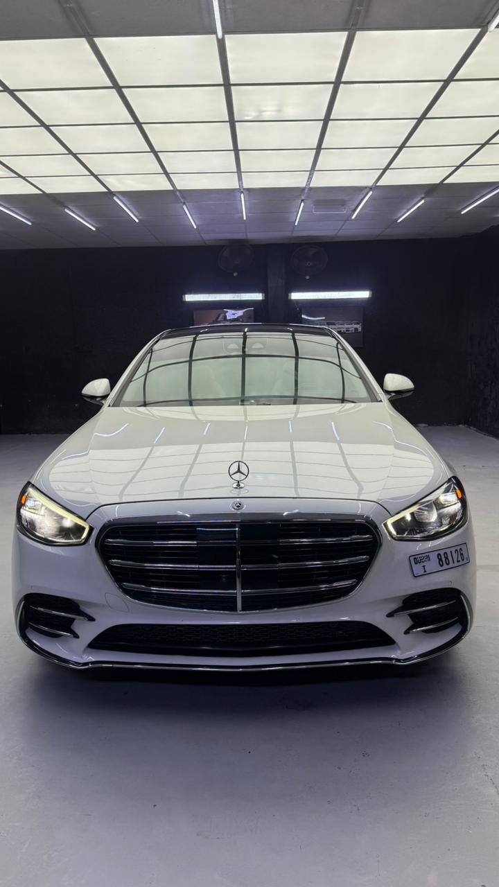 Luxury car available for rent in Dubai