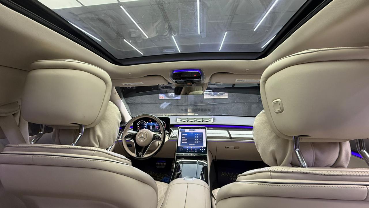 Luxury car available for rent in Dubai