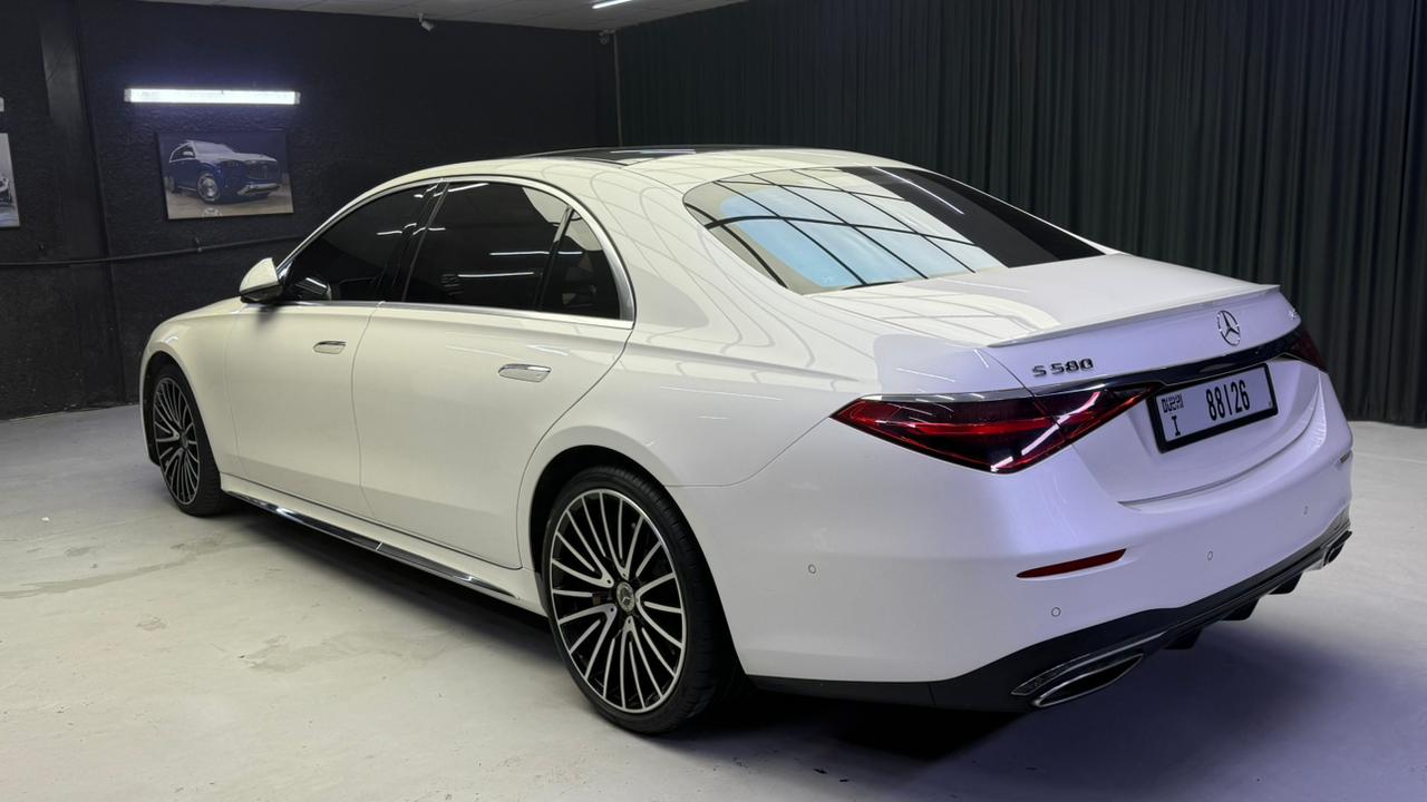 Luxury car available for rent in Dubai