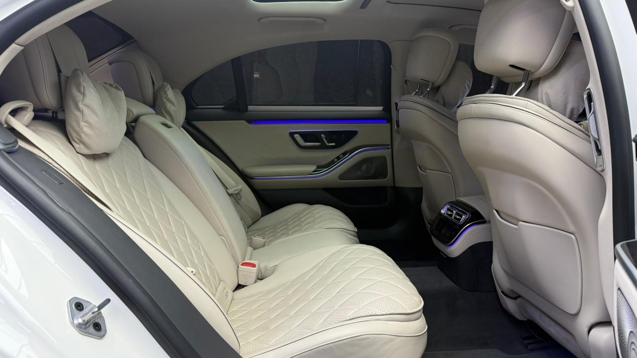 Luxury car available for rent in Dubai