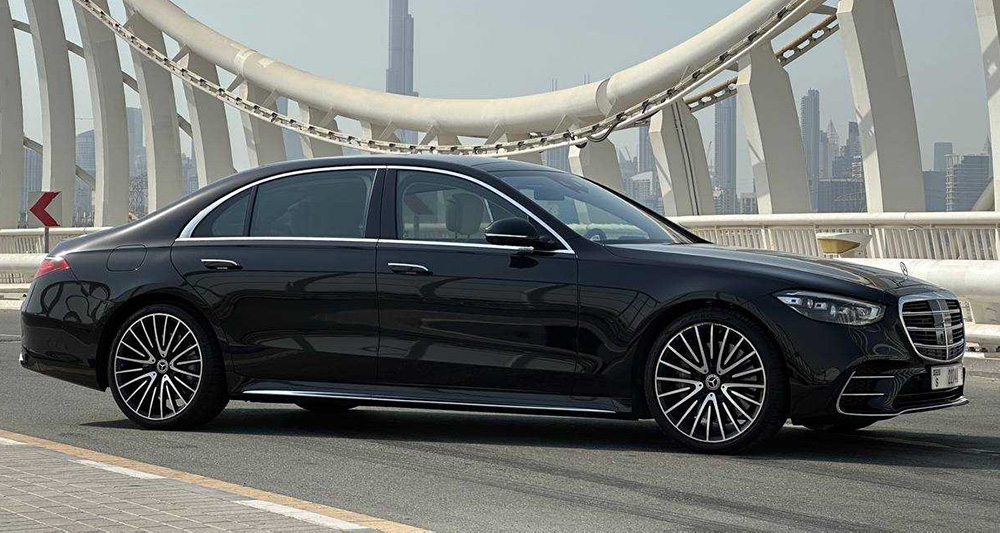 Luxury car available for rent in Dubai