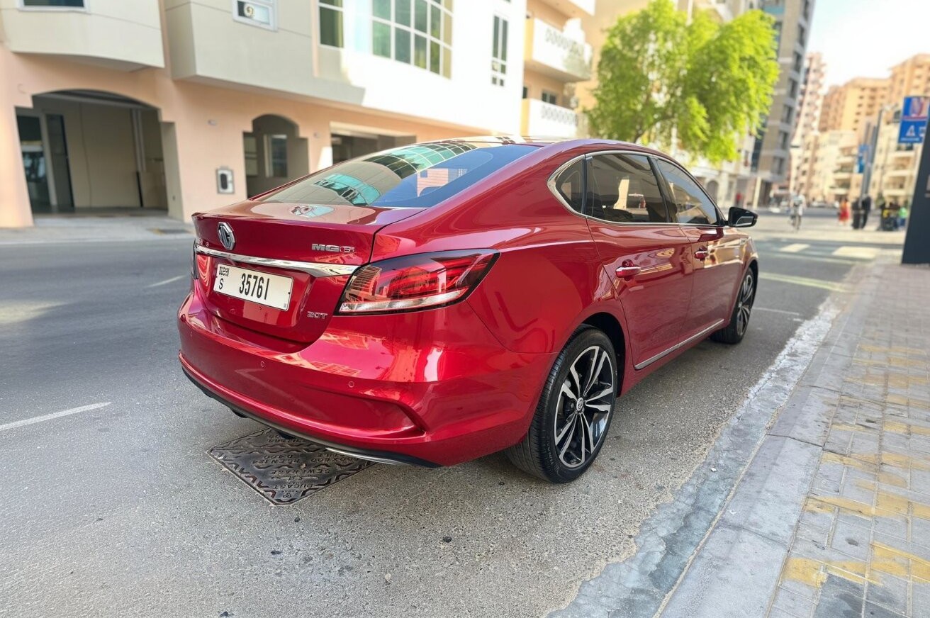 Photo 2 de MG 6 2025