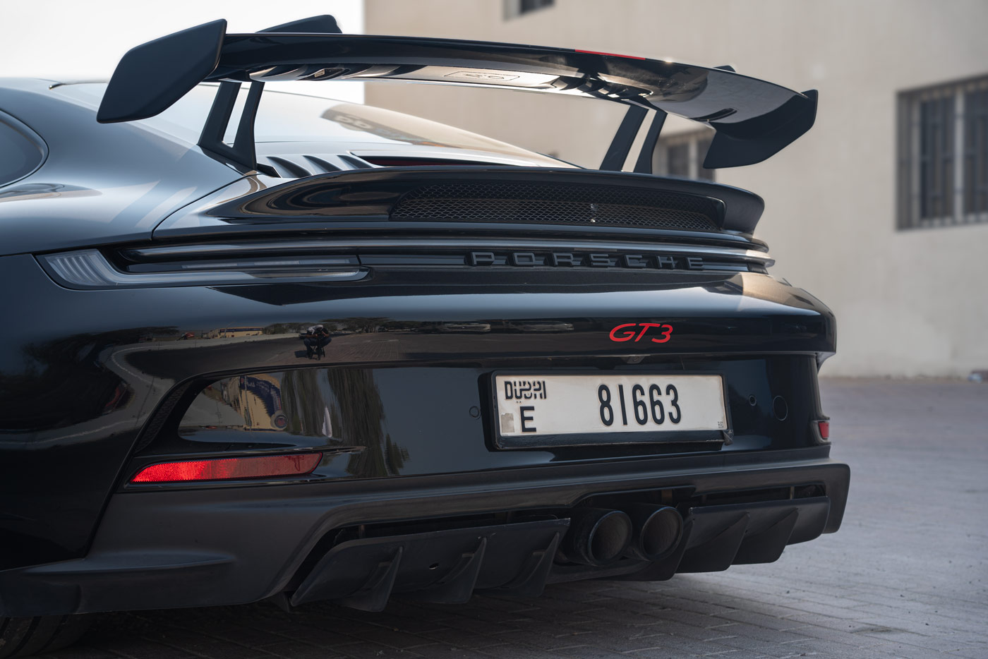 Porsche 911 GT3 - Jet Black Metallic 2024 photo 4