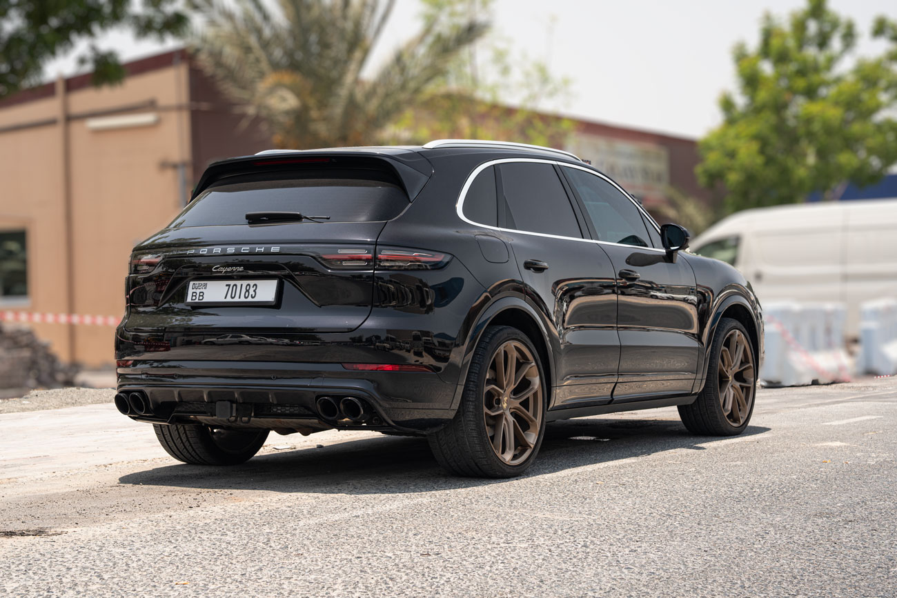 صورة 2 لـ Porsche Cayenne 2023