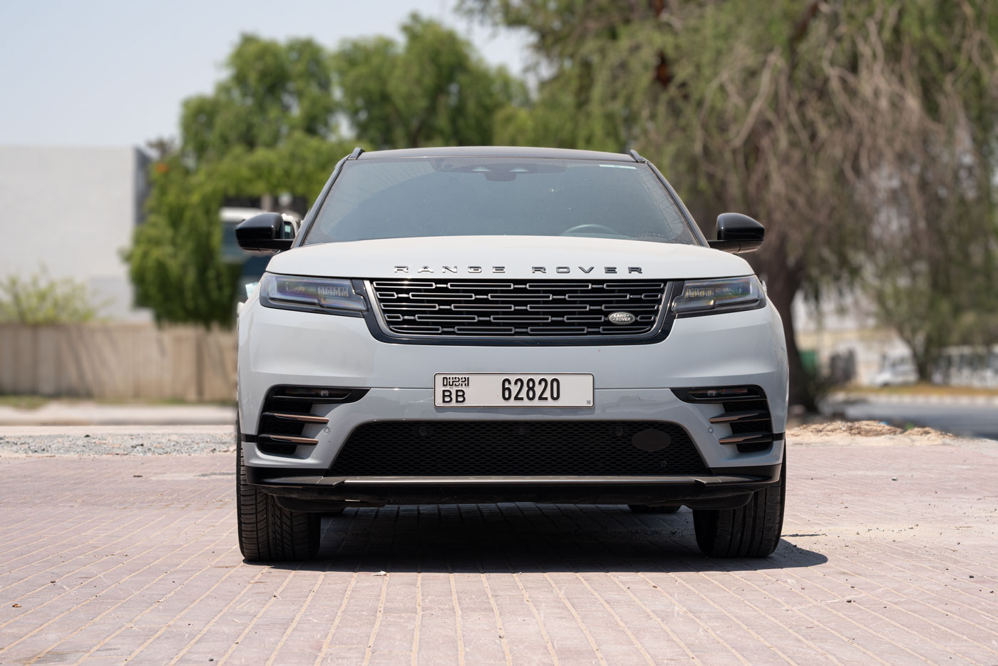 Range Rover Velar Ostuni Pearl White 2025 photo 3