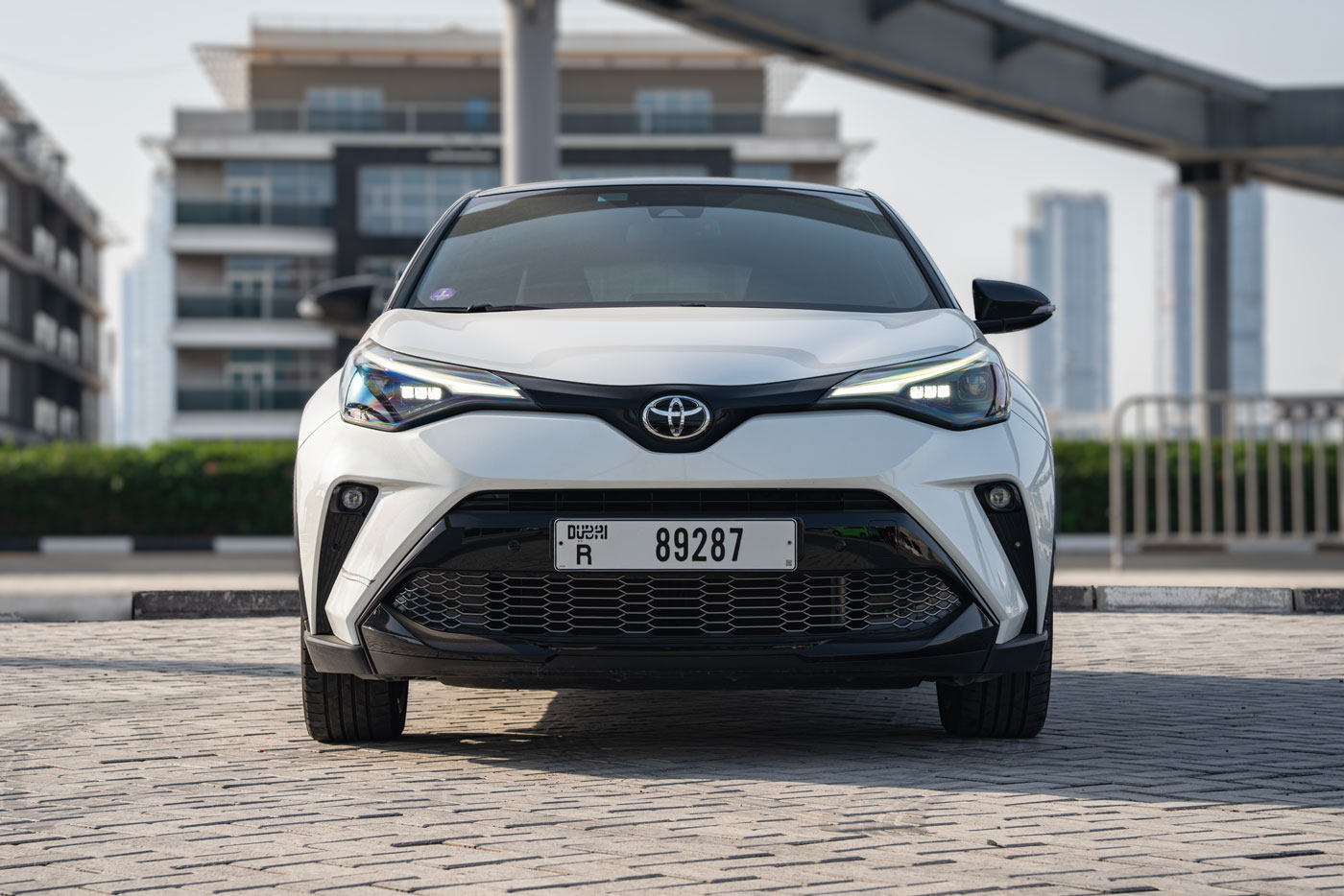 Foto 2 von Toyota C-HR GR Sport Hybrid 2024