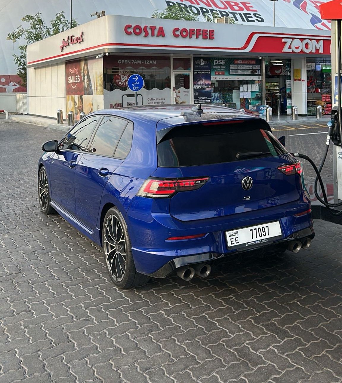 Luxury car available for rent in Dubai