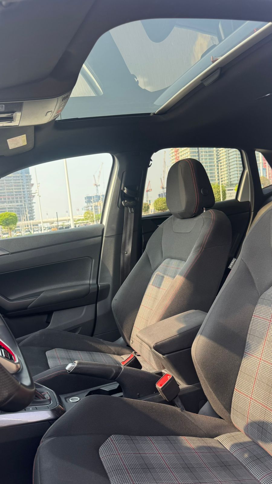 Luxury car available for rent in Dubai