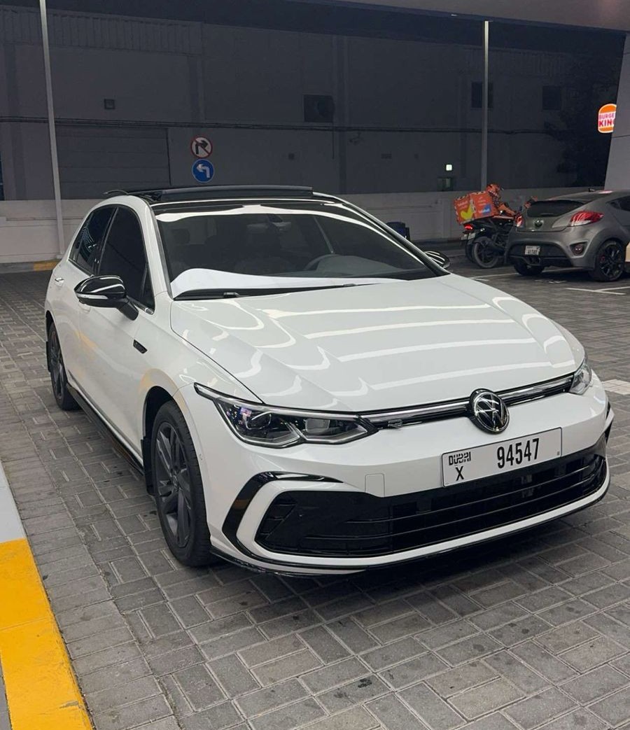 Luxury car available for rent in Dubai