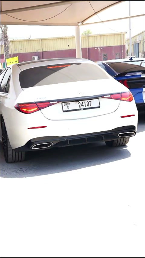 Mercedes S-Klasse S 500 4MATIC 2024 (MANUFAKTUR Moonlight White Metallic)